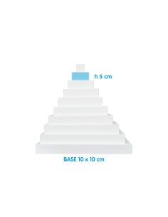 Quadratischer Sockel aus...